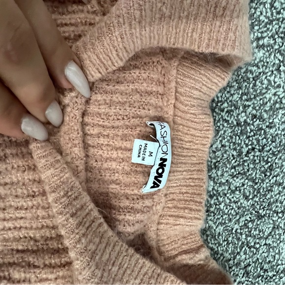 Fashion nova sweater size medium pink and grey - Picture 3 of 3